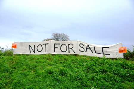 Residents protest in response to Bovey Town Councils discussions with Sainsbury's. Click 'Contribute!' at the top of the page to share your views.