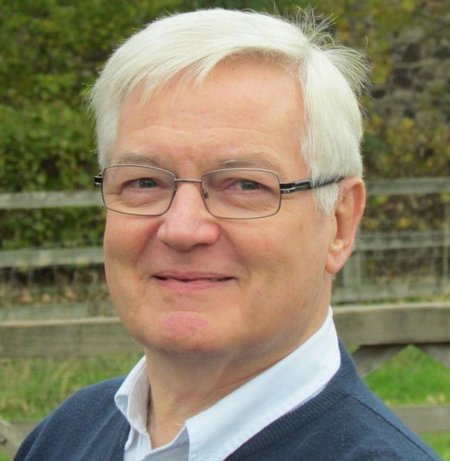 Tony Allen is a Bovey Tracey Town Councillor & Leader of the Bovey NHW Forum